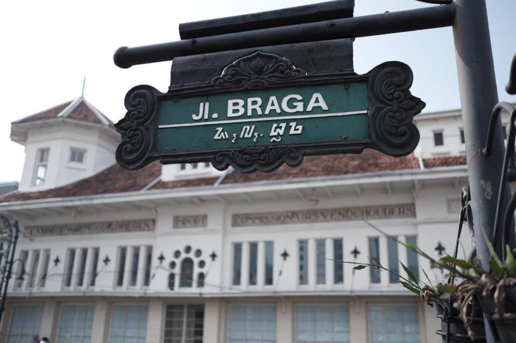 Ardan Hotel Bandung Exterior photo