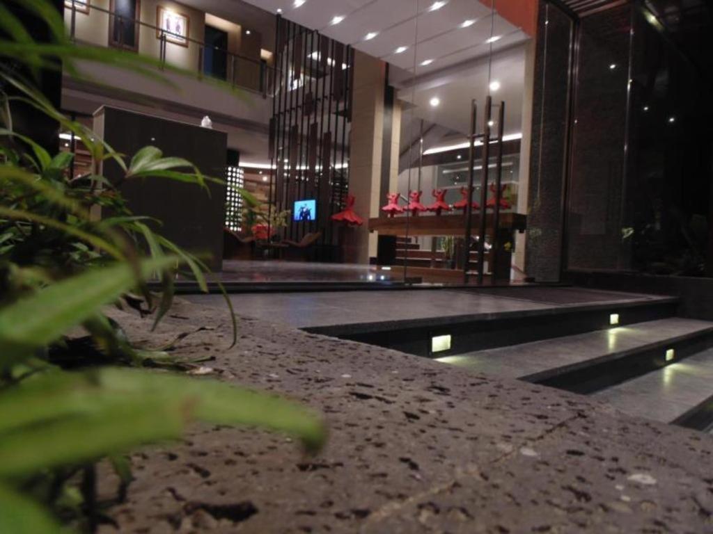 Ardan Hotel Bandung Exterior photo