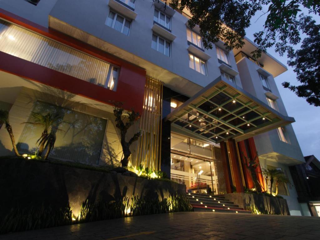 Ardan Hotel Bandung Exterior photo