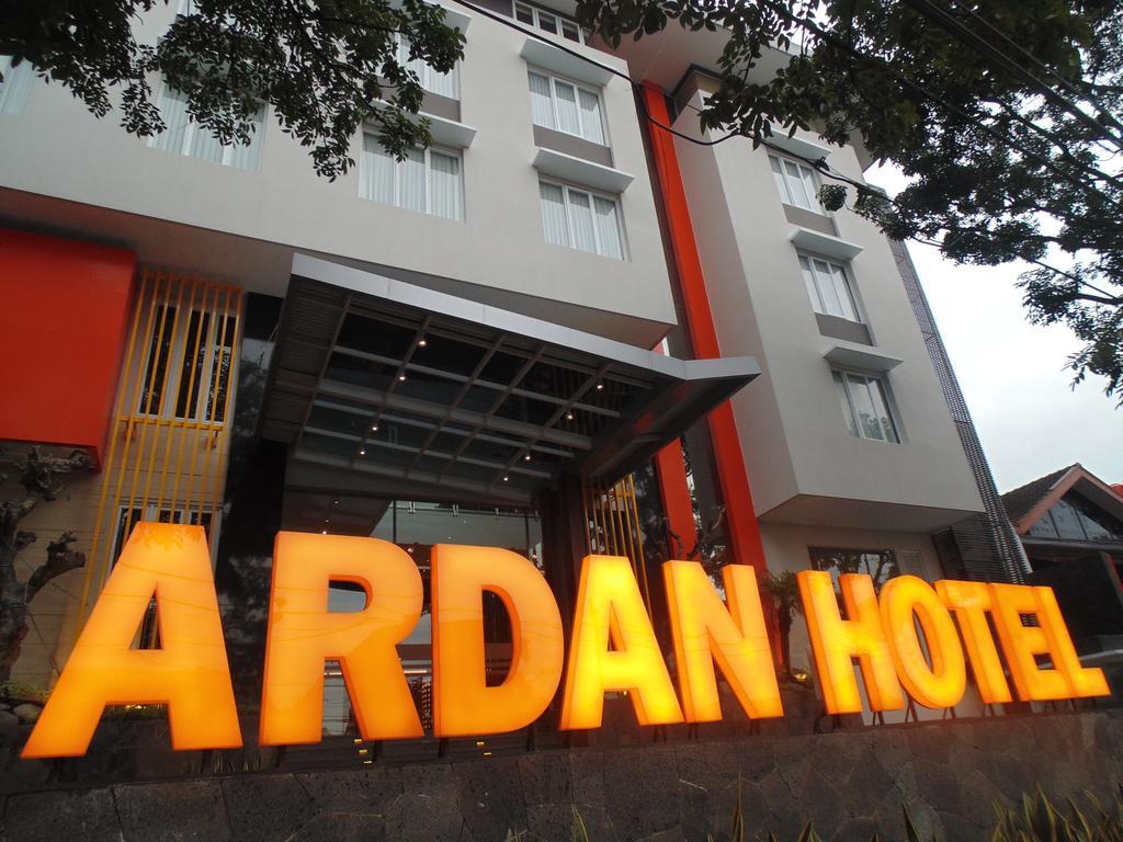 Ardan Hotel Bandung Exterior photo
