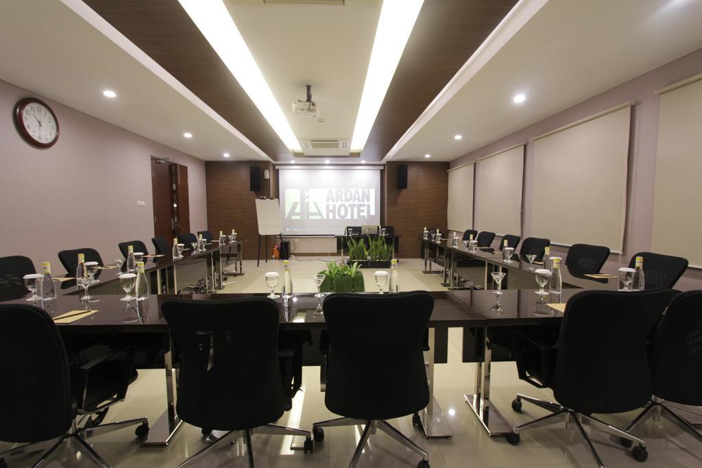 Ardan Hotel Bandung Exterior photo